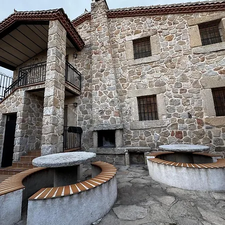 La Tahona Vieja בית נופש