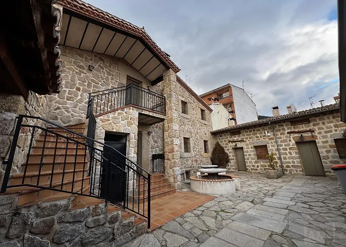 בית נופש La Tahona Vieja El Barraco